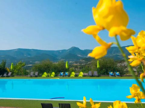 Flower Camping les Hauts de Rosans - Camping Hautes-Alpes - Image N°2