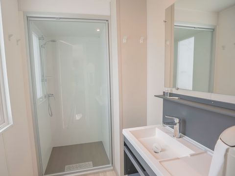 MOBILHOME 4 personnes - CONFORT + 2 CHAMBRES