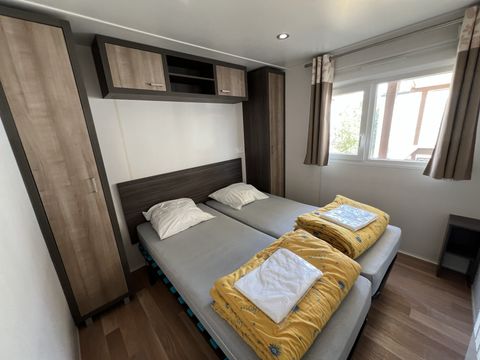 MOBILHOME 5 personnes - 3 chambres - CLIM - TV