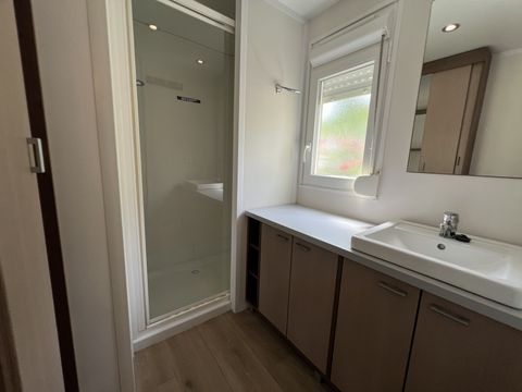 MOBILHOME 5 personnes - 3 chambres - CLIM - TV