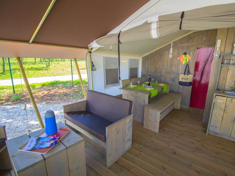 Tente en toile et en bois 5 personnes - Polari - Tente Safari - Sanitaires - Climatisation - 5P