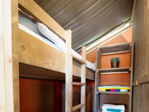 TENTE TOILE ET BOIS 4 personnes - Polari - Tente Safari + sanitaires + climatisation (4P)