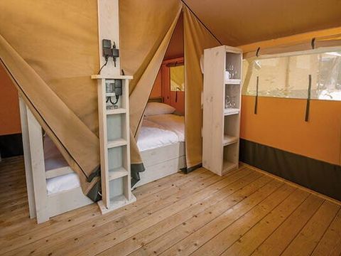 TENTE TOILE ET BOIS 5 personnes - Tente Super Lodge | 2 Ch. | 4/5 Pers. | Terrasse surélevée | Sans SDB | Clim.