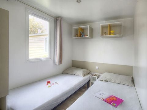 MOBILHOME 4 personnes - Premium | 2 Ch. | 4 Pers. | Terrasse surélevée | Clim. | TV