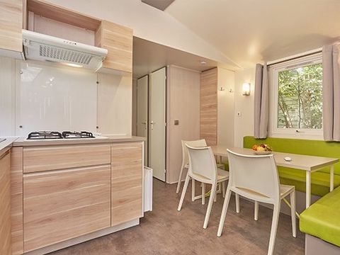 MOBILHOME 6 personnes - Comfort | 3 Ch. | 6 Pers. | Terrasse surélevée | Clim. | TV