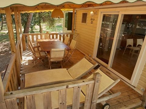 MOBILHOME 6 personnes - Premium | 3 Ch. | 6 Pers. | Terrasse surélevée | Clim. | TV