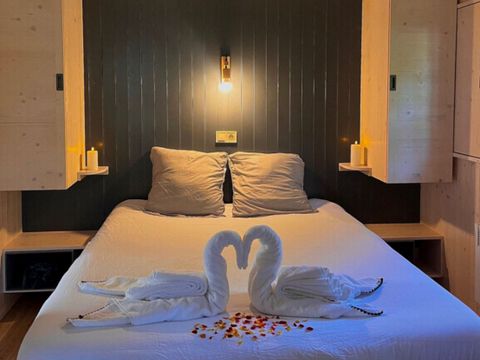 CHALET 3 personnes - Cabane Jacuzzi 2 personnes