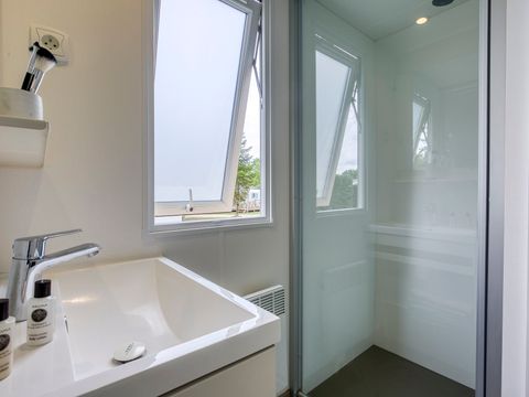 MOBILHOME 4 personnes - CONFORT - 2 chambres - vue mer