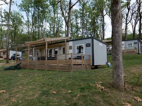 MOBILHOME 8 personnes - Premium | 3 Ch. | 6/8 Pers. | Terrasse surélevée | Clim.