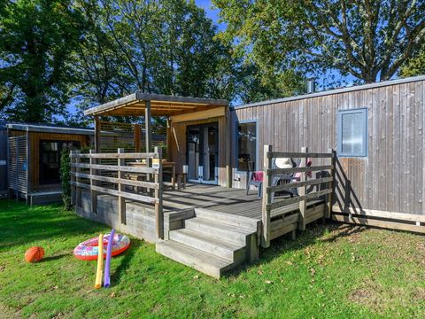 Mobilhome 8 personnes - Premium Exclusive | 3 Ch. | 6/8 Pers. | Terrasse surélevée | 2 SDB | Clim. | TV