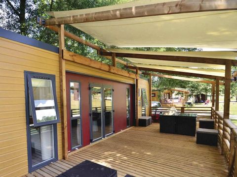 Mobilhome 8 personnes - Ultimate | 3 Ch. | 6/8 Pers. | Terrasse surélevée | Clim. | TV