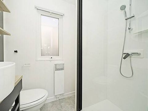 Mobilhome 8 personnes - Premium | 3 Ch. | 6/8 Pers. | Terrasse surélevée | Clim.
