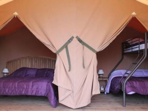 TENTE TOILE ET BOIS 5 personnes - VICTORIA LODGE - sans sanitaires 20 m²