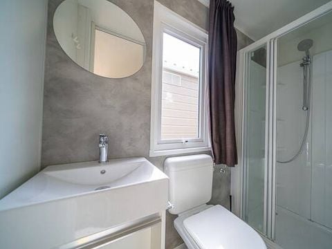 BUNGALOW 6 personnes - Mobil-home | Comfort | 3 Ch. | 6 Pers. | Terrasse surélevée | Clim.