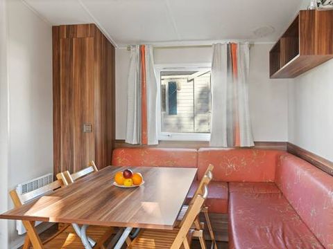Mobilhome 6 personnes - Classic | 3 Ch. | 6 Pers. | Terrasse surélevée non couverte | 1 SDB