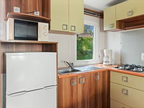 Mobilhome 6 personnes - Classic | 3 Ch. | 6 Pers. | Terrasse surélevée non couverte | 1 SDB