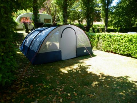TENTE 4 personnes - Tente " Prêt à camper" 2 chambres