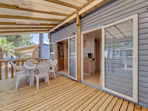 Mobilhome 5 personnes - Mobil-home | Comfort XL | 2 Ch. | 4/5 Pers. | Terrasse surélevée | Clim.