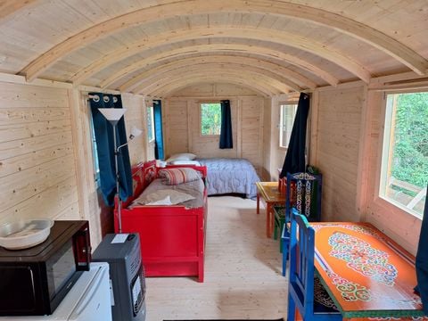 HÉBERGEMENT INSOLITE 2 personnes - roulotte