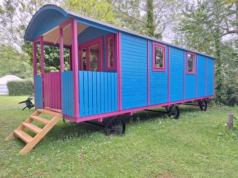 HÉBERGEMENT INSOLITE 2 personnes - roulotte