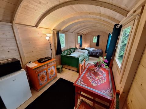 HÉBERGEMENT INSOLITE 2 personnes - roulotte