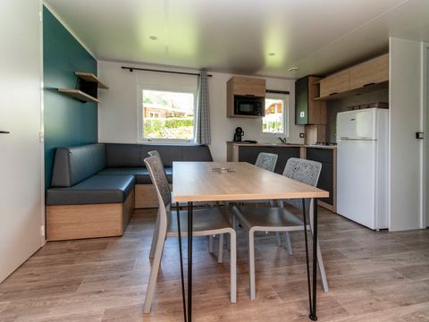 Mobilhome 6 personnes - 3 chambres - PREMIUM - CLIM - TV