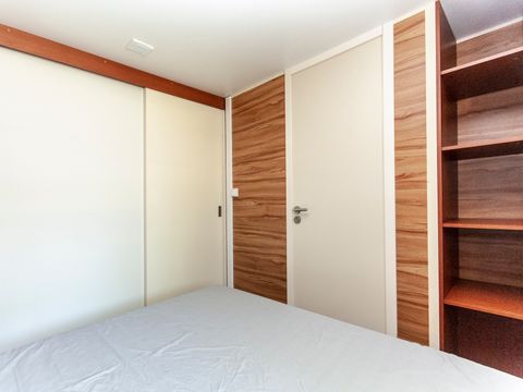 Mobilhome 4 personnes - 2 chambres - PREMIUM - PLUS - CLIM - TV