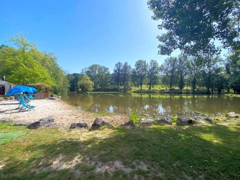 Camping pêche les Etangs de Plessac  - Camping Dordogne - Image N°2