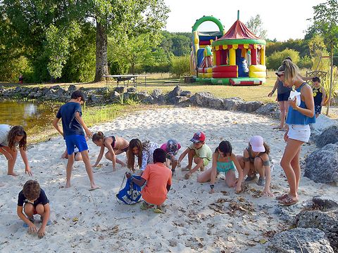 Camping pêche les Etangs de Plessac  - Camping Dordogne - Image N°9