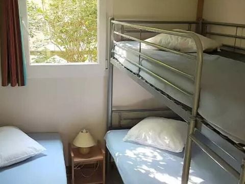Chalet 5 personnes - Chalet Eco 2 chambres 4/5 personnes (4 adultes max + 1 enfant)