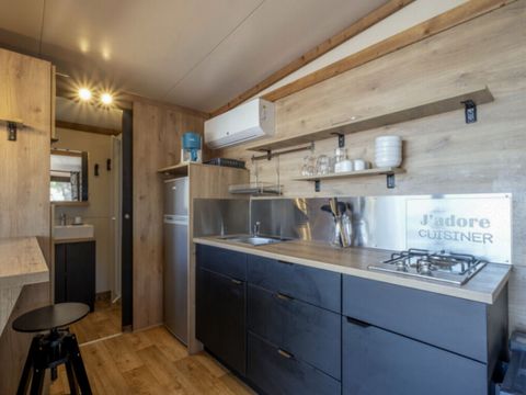 Mobilhome 5 personnes - Tiny Lodge - 2 chambres - 4 adultes - Max - 1 enfant