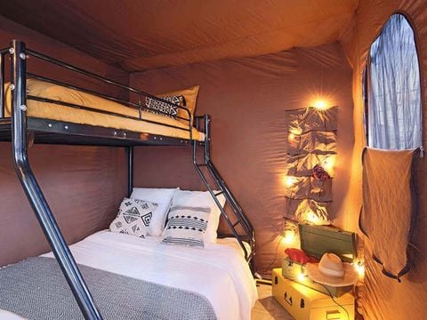 Mobilhome 5 personnes - Tiny Lodge - 2 chambres - 4 adultes - Max - 1 enfant