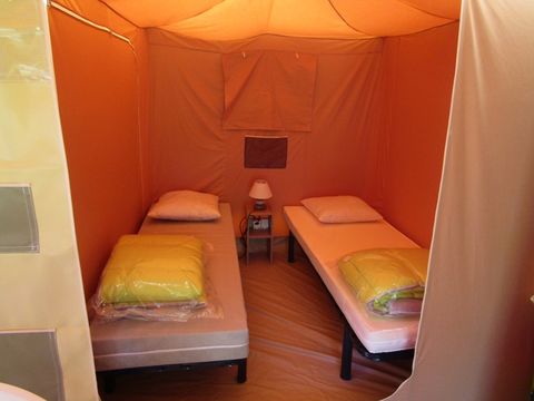 Bungalow toilé 4 personnes