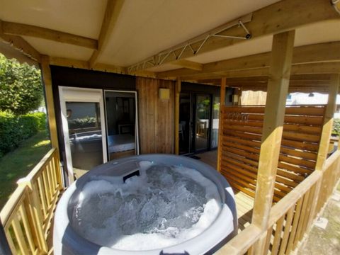 Mobilhome 4 personnes - Gamme - PREMIUM - SPA – - 2 chambres - 2 salles de bain – - Climatisation