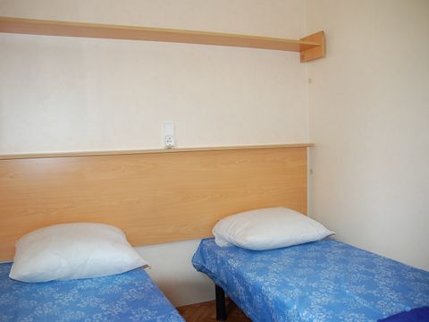 MOBILHOME 4 personnes - 7H