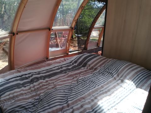 HÉBERGEMENT INSOLITE 4 personnes - DOME PANORAMIQUE - Sans sanitaires