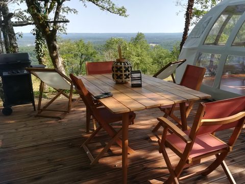 HÉBERGEMENT INSOLITE 4 personnes - DOME PANORAMIQUE - Sans sanitaires
