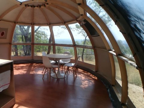 HÉBERGEMENT INSOLITE 4 personnes - DOME PANORAMIQUE - Sans sanitaires