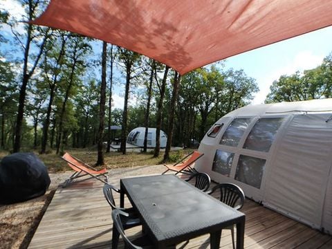HÉBERGEMENT INSOLITE 4 personnes - DOME PANORAMIQUE - Sans sanitaires