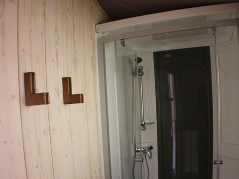 HÉBERGEMENT INSOLITE 5 personnes - CABANE LODGE BALI