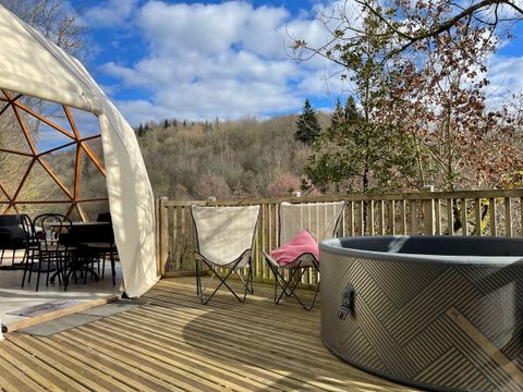 HÉBERGEMENT INSOLITE 4 personnes - DÖME LODGE SPA sans salle de bain