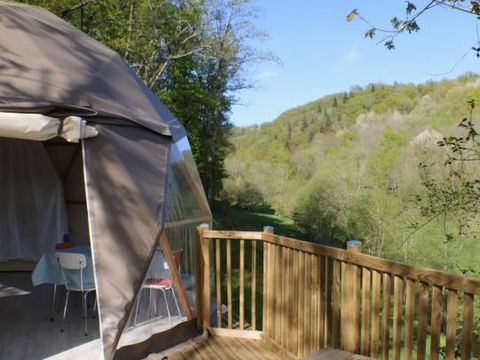 HÉBERGEMENT INSOLITE 4 personnes - DÖME LODGE SPA sans salle de bain