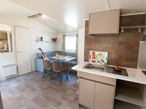 MOBILHOME 4 personnes - ECO Mobil home 2ch. CORDOVA (2015) 27m² + Terrasse semi-couverte 4/6 pers