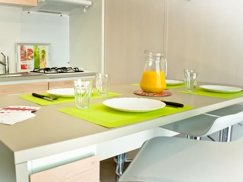 MOBILHOME 6 personnes - CONFORT Mobil home 2ch. CALYPSO (2016) 28m² + terrasse semi-couverte 4/6 pers