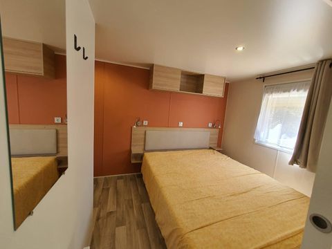 MOBILHOME 4 personnes - 092 - 2 chambres