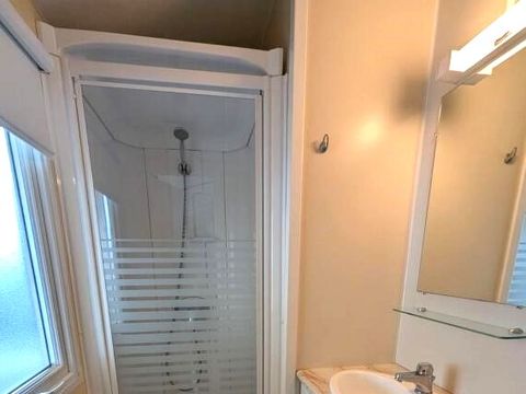 MOBILHOME 6 personnes - Loisirs 3 chambres avec terrasse couverte MOBILHOME 6 personnes - Loisirs 3 chambres avec terrasse couverte