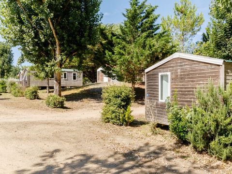 MOBILHOME 4 personnes - Mobil-home Confort 25m² (2 chambres) + terrasse semi-couverte + TV 4 pers.