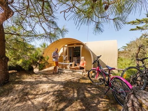 HÉBERGEMENT INSOLITE 4 personnes - Coco sweet- Kon Tiki - 2 chambres - 16m² 4 pers
