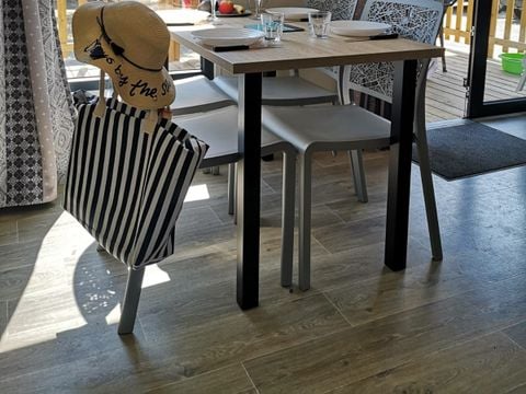 Mobilhome 6 personnes - RIVIERA LODGE