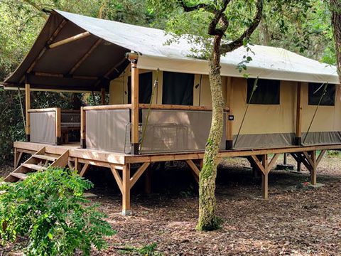 Tente en toile et en bois 5 personnes - Kabane Lodge 34 m²